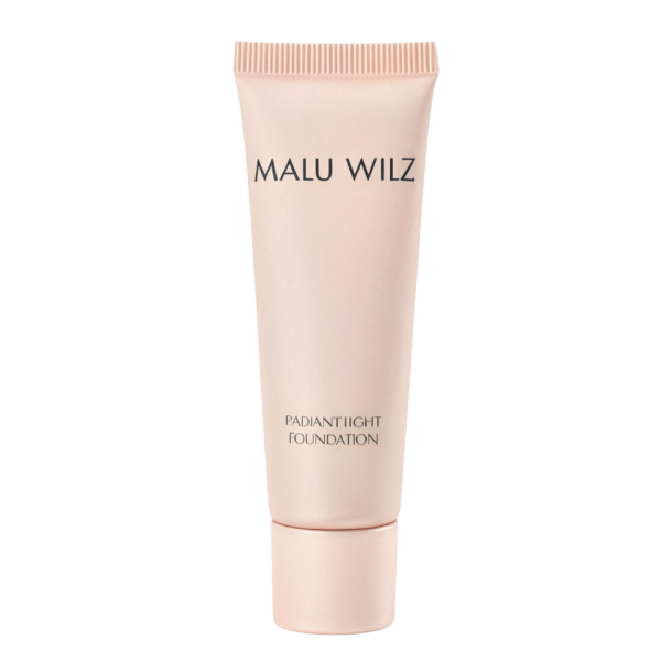 מייקאפ רדיאנט לייט מלו וילז | RADIANT LIGHT FOUNDATION MALU WILZ